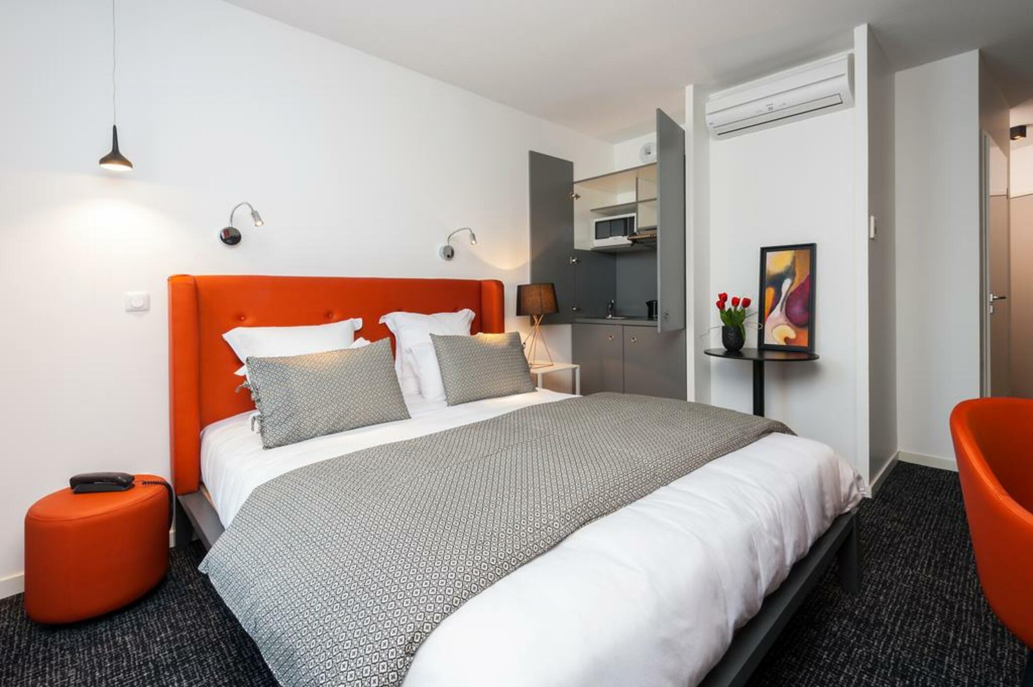 Teneo Apparthotel Talence - Espeleta Buitenkant foto