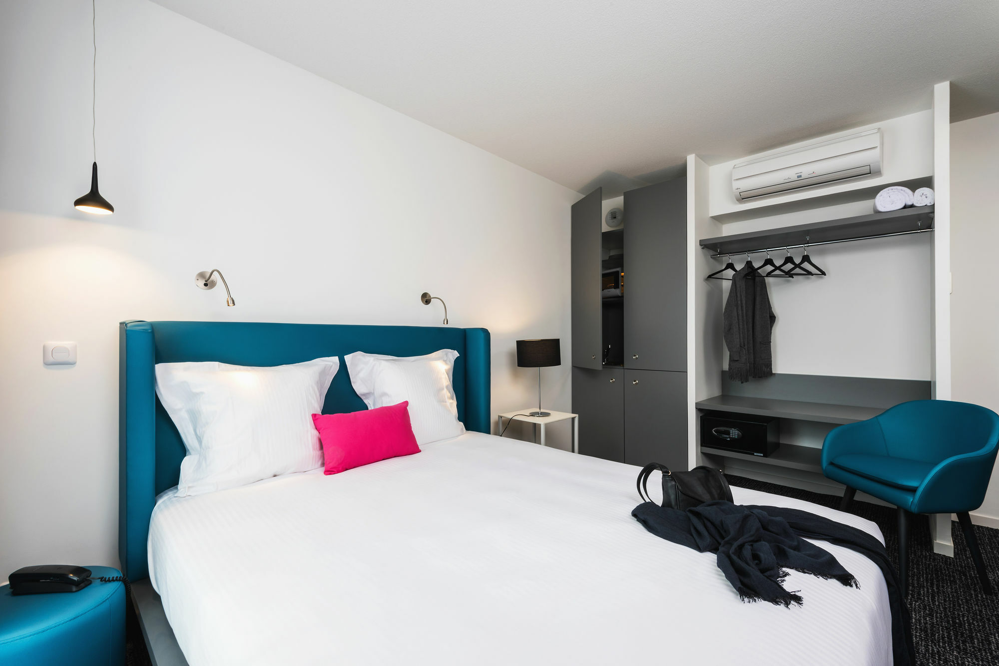 Teneo Apparthotel Talence - Espeleta Buitenkant foto